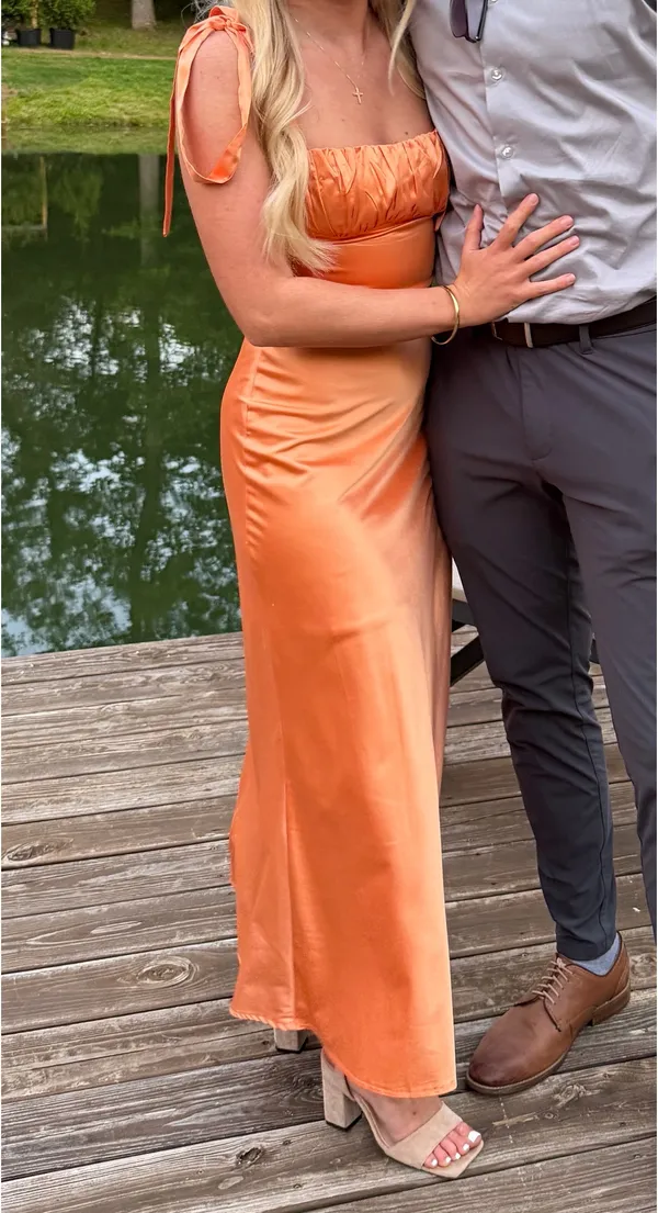 Selfie Leslie Dress - Image 3