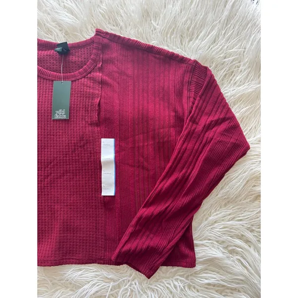 Wild Fable Long Sleeve Boxy Cropped T-Shirt Berry Red Size Large - Image 5