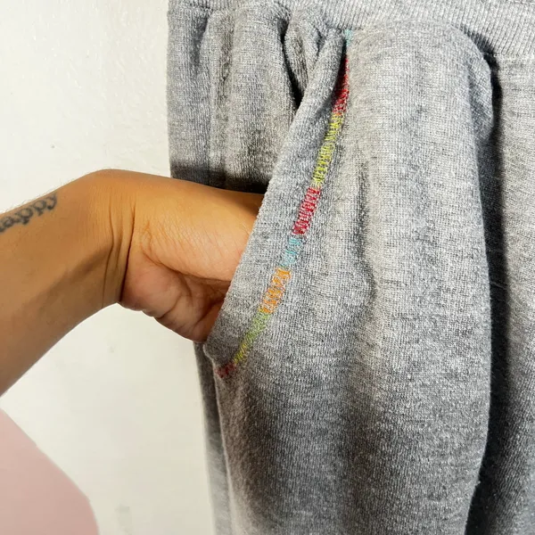 Vtg Y2K Bebe Logo Joggers Womens 2X Gray Rainbow Trim Sweatpants‎ 2000s - Image 4