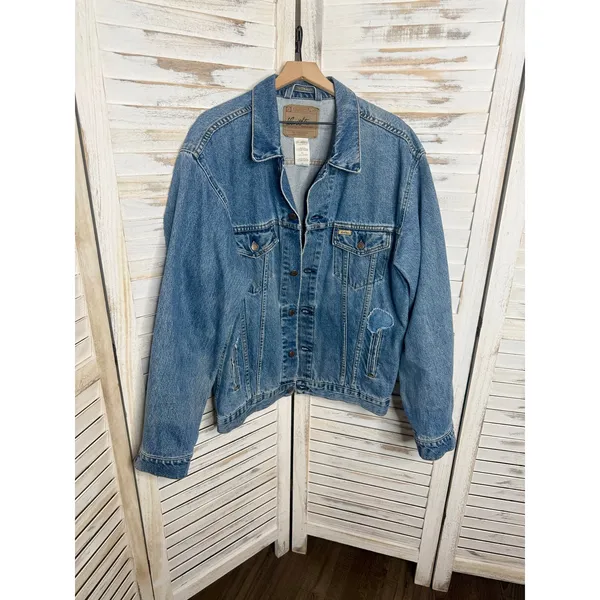 VINTAGE LEVI STRAUSS Women's XL Denim Jean Button Trucker Jacket Heart Patches - Image 3