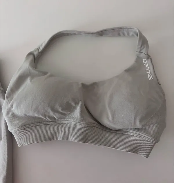 Define light gray gym set Size XS - Image 2