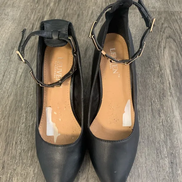Leuven Alexander black pointed ankle strap heels Size 5.5 - Image 4