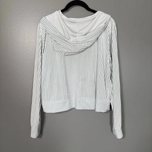 Colsie Women's Light Gray Cropped Ribbed Velour Zip Up Hoodie Sweatshirt - Large - Image 7