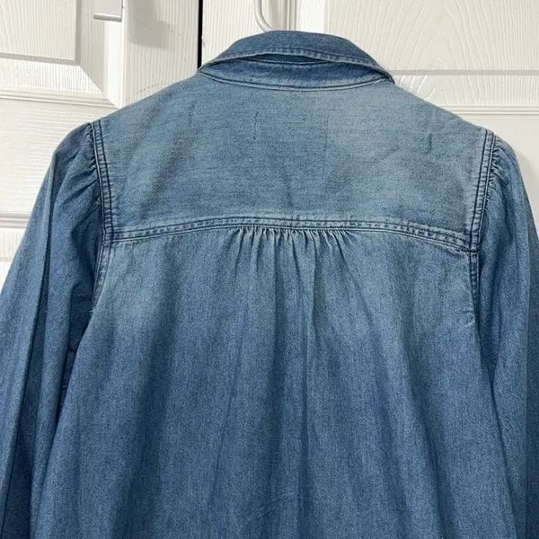 American Eagle Outfitters Denim Puff Sleeve Button Down Blue Top(Size Medium) - Image 8