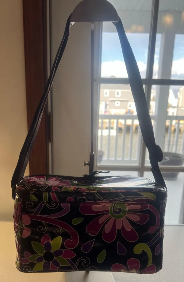 RETIRED: Vera Bradley | women’s Purple Punch pattern vinyl lunchbox. - Image 16