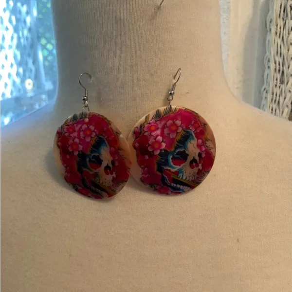 Halloween jewelry and miscellaneous items - Image 4