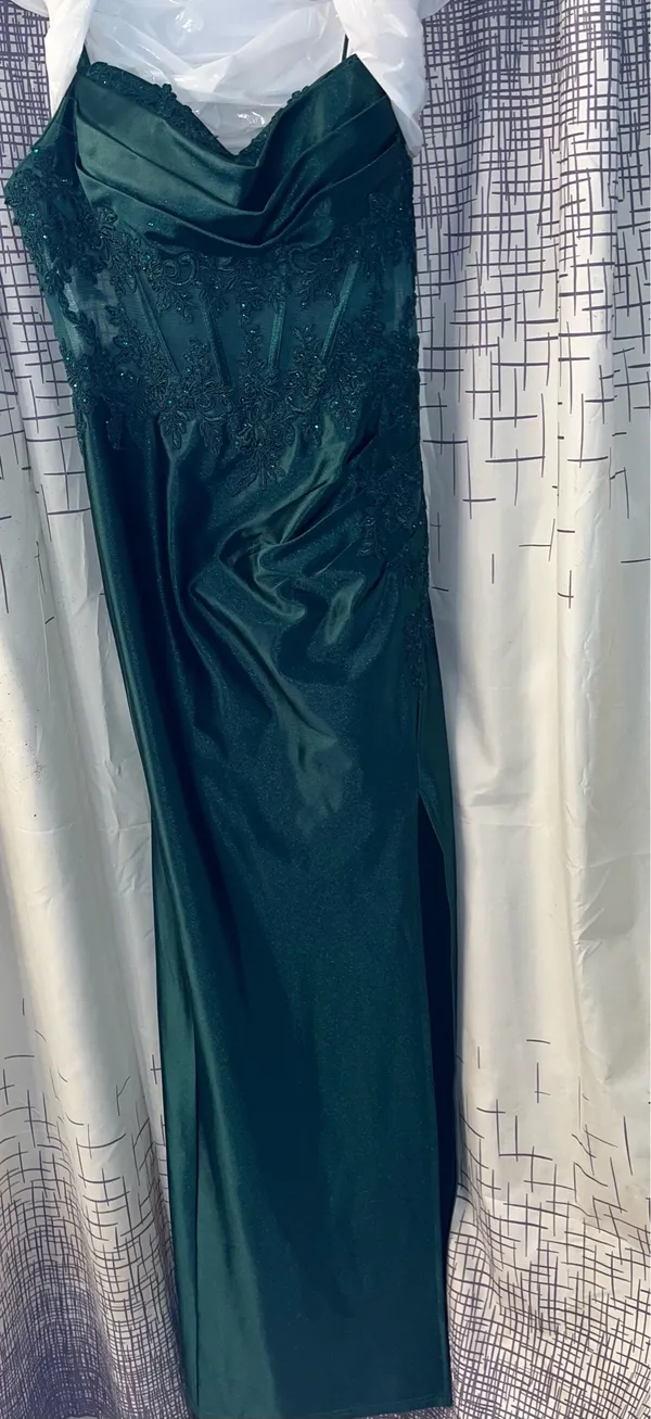 Formal David's Bridal Dress Green - Image 4