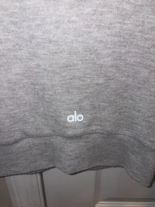 Alo Cropped Cardigan - Image 3