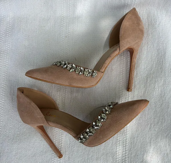 Kastra Light Nude Suede Rhinestone Pointed-Toe Pumps size 8 - Image 7