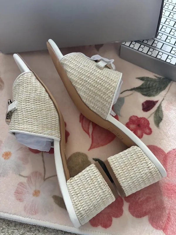 & Other Stories Cream&White Woven Sandals - Image 3
