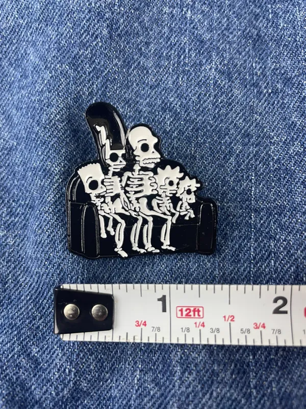 Simpsons Enamel Pin Black - Image 3