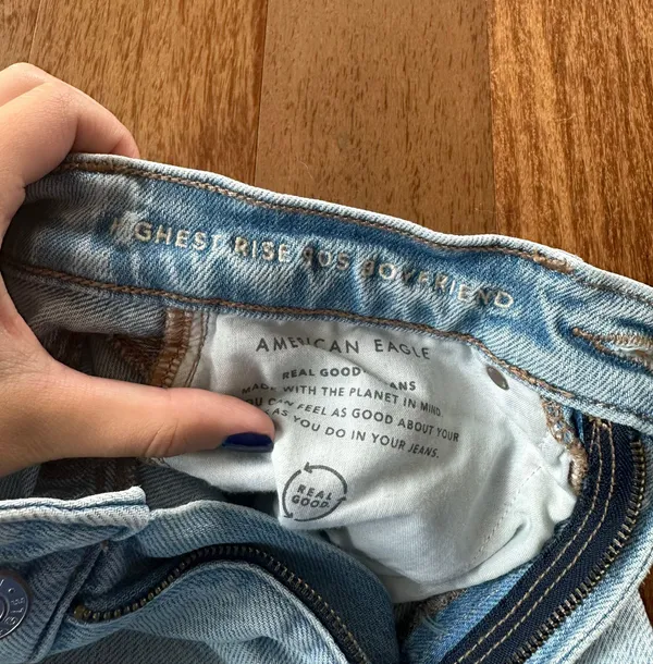 American Eagle Jeans - Image 5