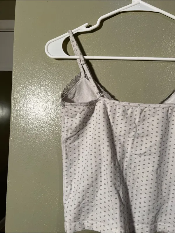 Brandy Melville Women's One Size Camisole Tank Top White Gray Heart Pattern Lace - Image 5