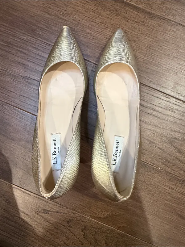 LK Bennett Metallic Gold Textured Pointed-Toe Pumps Size 39 - C61-001 - Image 8