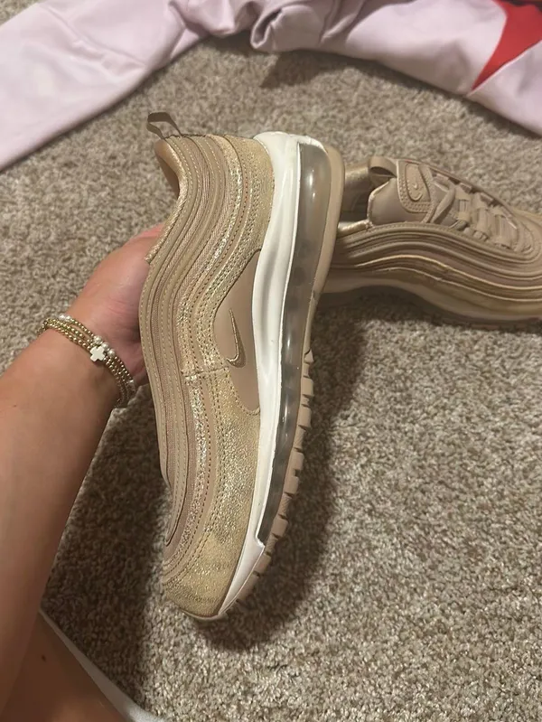 Nike Air Max Shoes - Image 5