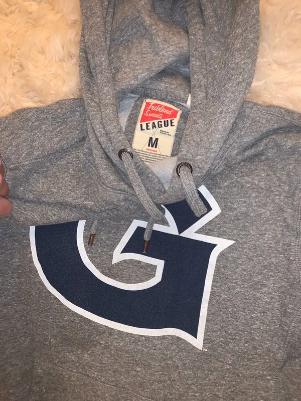 Georgetown University Hoddie Gray Size M - Image 2