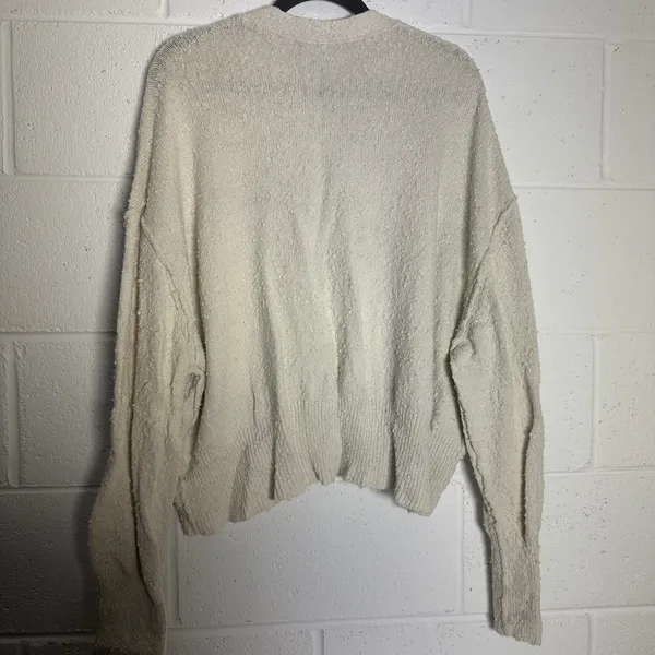 Free People Ivory Textured V-Neck Oversized Button Front Cardigan Sweater Medium - Image 4