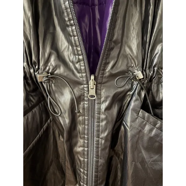 Simply Vera Wang 90s Black Utility Puffer Jacket with Purple Lining size Medium - Image 4