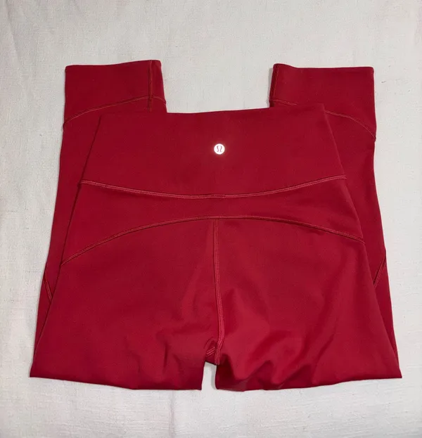 Lululemon In Movement Crop Everlux 19" - Image 2
