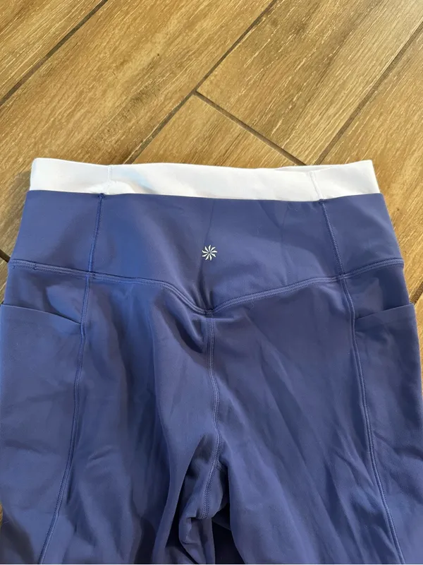 Athleta Navy Leggings with Contrast Waistband - Image 4