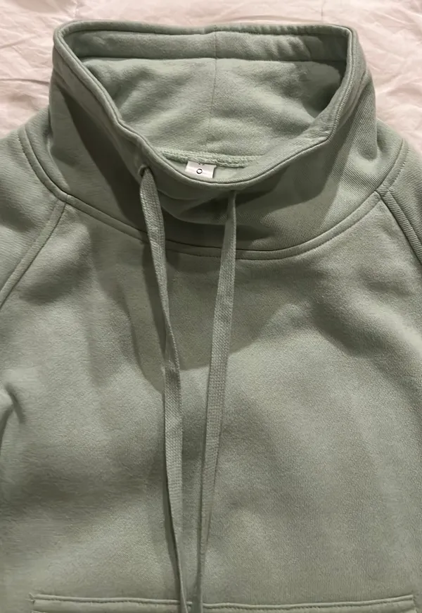 Cropped Fleece Sweatshirt - Image 4