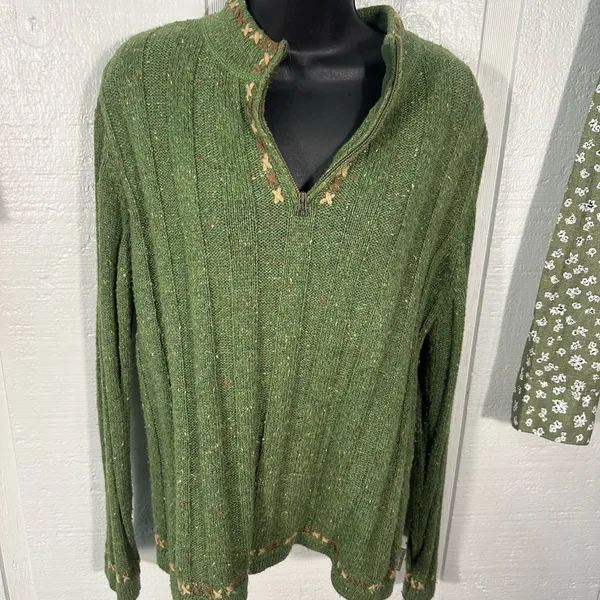 Woolrich Vintage Womens Green Sweater Size Medium EUC - Image 2