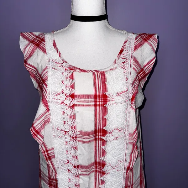 Entro NWT Boutique Red and White Plaid Dress with Lace Detail - Image 3