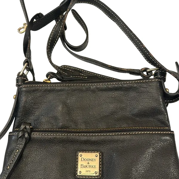 Vintage Black Dooney and Bourke 1975 Pebble Leather Crossbody - Image 5