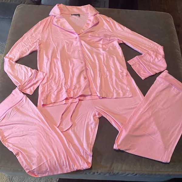 ASOS Design Women’s Long Sleeve Shirt & Pants Pajama Set Pink Piping Size 4 NEW - Image 3