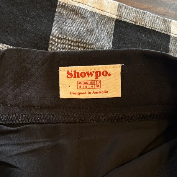 Showpo high waisted black Shorts 4 us - Image 2