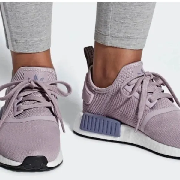 Adidas Boost NMD R1 Athletic Comfy Sneakers Light Purple Lavender Lilac 7.5 8 - Image 4