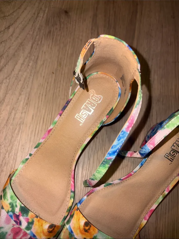 Brash Floral Ankle-Strap Sandals in Multicolor - Image 2