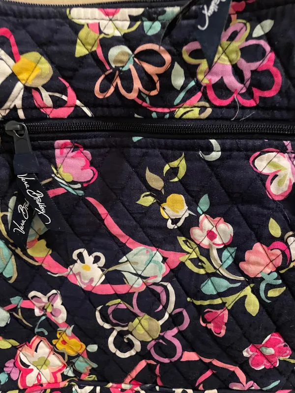 Retired Vera Bradley Hipster Crossbody Purse Bag Ribbons Pattern Breast Cancer - Image 4