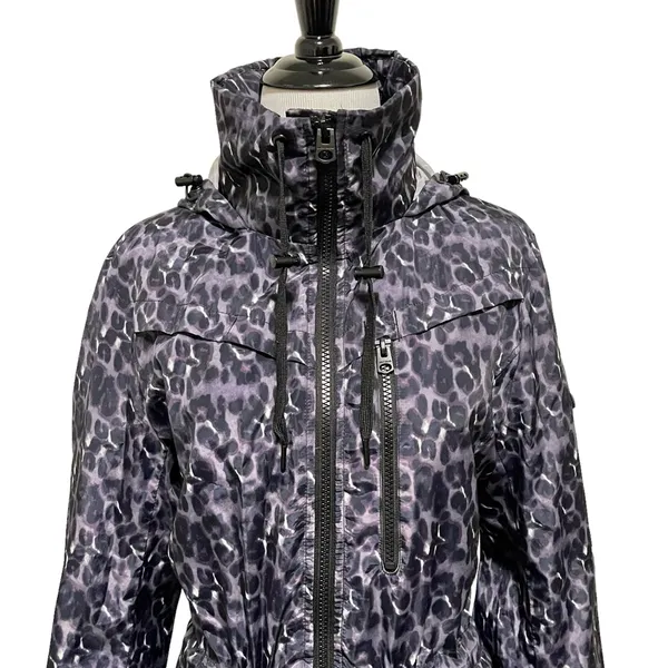 Lucky Brand Premium Performance Leopard Print Rain Jacket S - Image 4