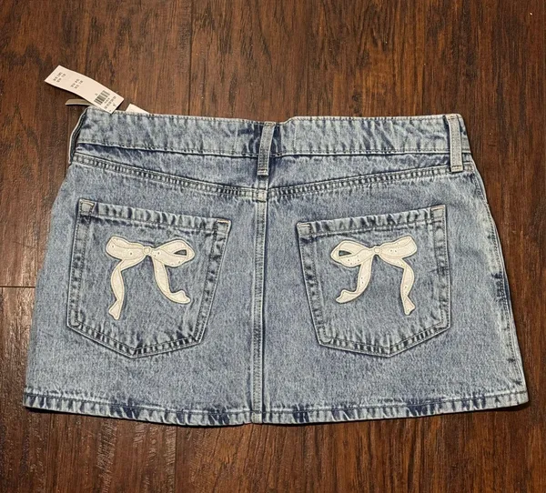 Hollister Denim Skirt - Image 2