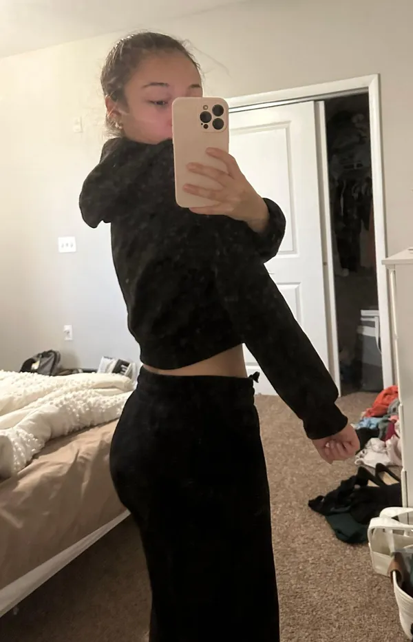 SheIn Cropped Zip Up Sweatshirt - Image 2