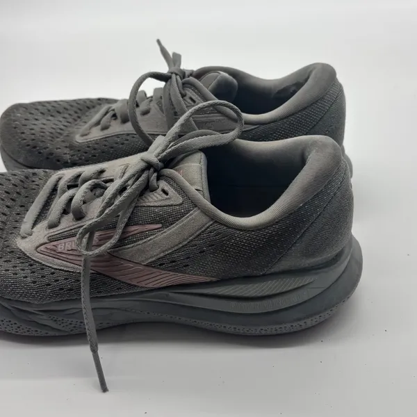 Brooks Adrenaline GTS 24 Grey Rose Gold Running Shoes Wide D Size 7 - Image 4