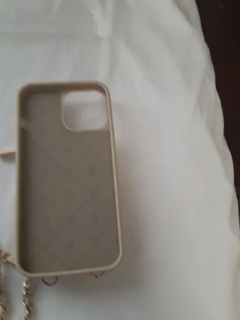 Cream Quilted Phone Case With Crossbody Chain Strap & Chain wrislet Iphone 14 Pr - Image 8