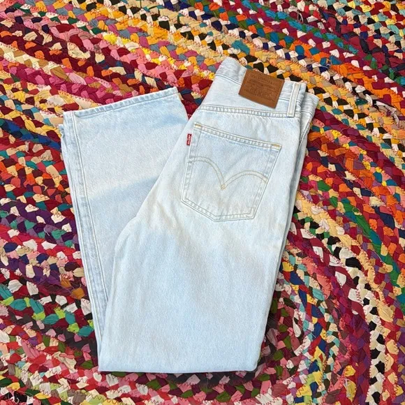 Levi’s Light Blue Ribcage Straight Ankle Denim Jeans - Image 2