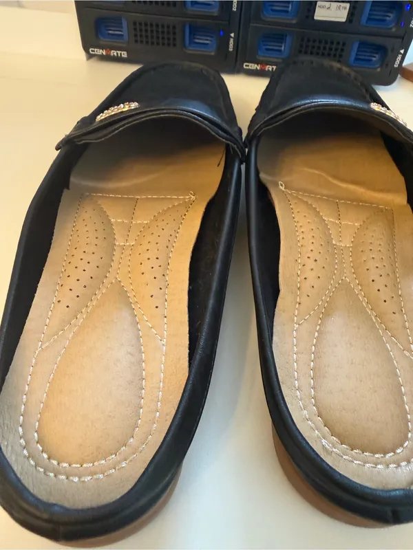 Black Women's Slip-On Loafers with Heart Rhinestone Accent - Image 3