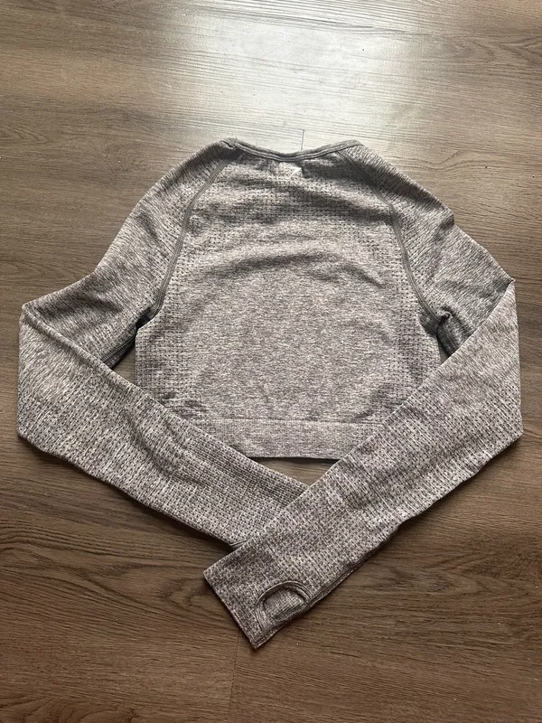 Gymshark Crop Long Sleeve Top - Image 2