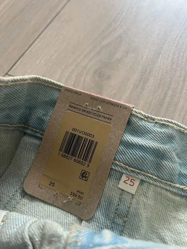 Levi’s Denim Jean On Blast Light Wash Pleated Mini Skirt - Image 6