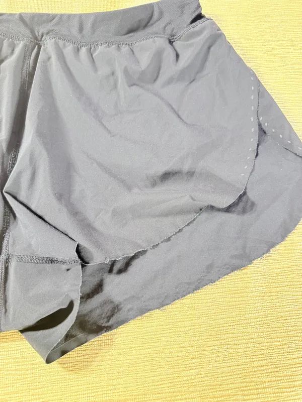 Lululemon Speed Shorts Womens Black Reflective Dots Running Lined Zip Pocket - Image 9