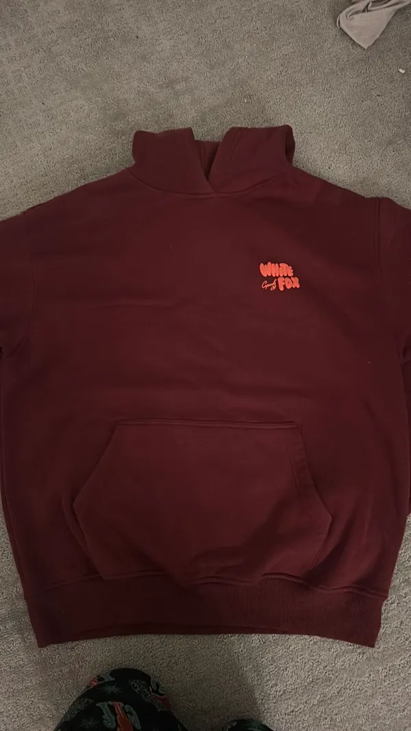 White Fox Capsule 9 Star Of The Moment Oversized Hoodie Burgundy - Image 5