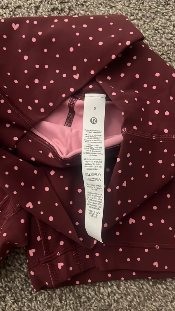 Lululemon Scattered Hearts shorts  - Image 3
