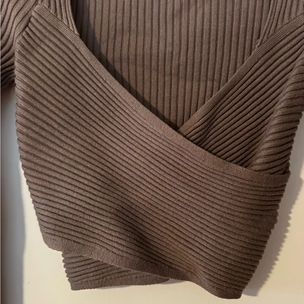Abercrombie & Fitch Soft AF Collection Brown Cropped Ribbed Crossover Sweater - Image 8