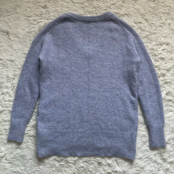 Aritzia The Group Babaton Sweater Alyssa V-neck Long Sleeve Alpaca Wool Blend XS - Image 3