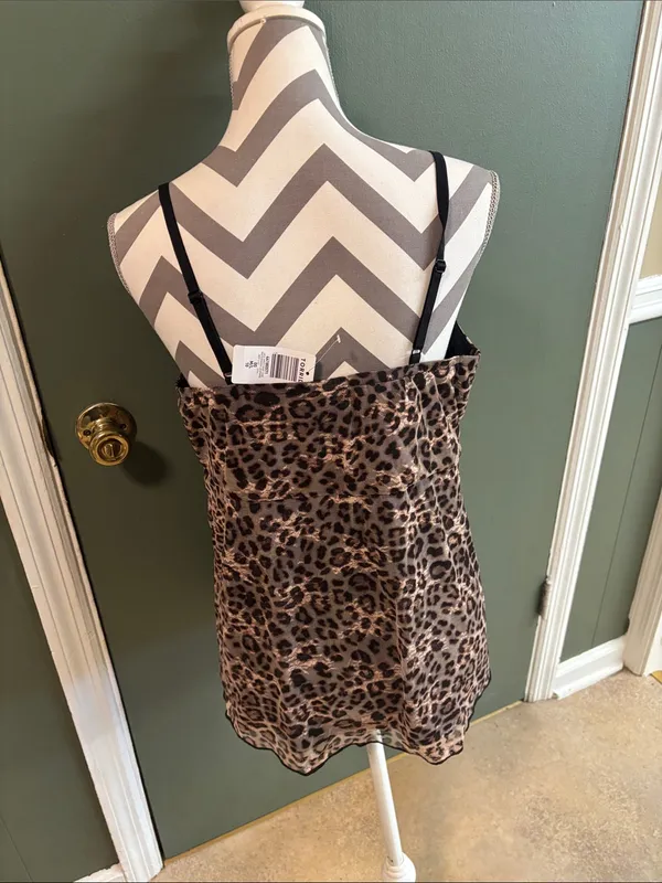 torrid Leopard-Print Chemise with Black Lace Trim - Image 2