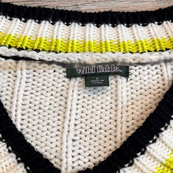 Wild Fable Womens Cream Knit V Neck Sweater Tennis Style Neon Stripe‎ Small S - Image 3