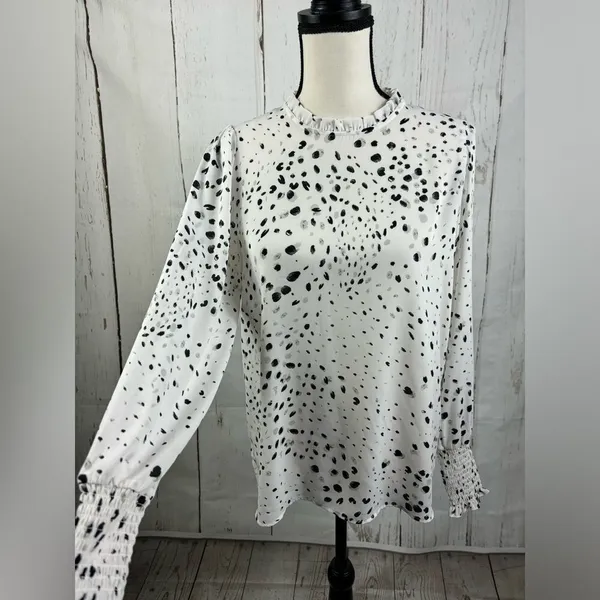 Rachel Zoe White Blouse Pleaded Neckline - Image 2